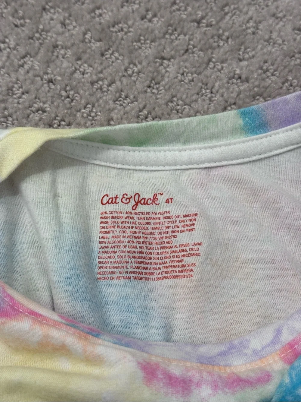 Girls 4T Shirt Bundle Bluey Unicorn Tie Dye Cat & Jack Unordinary Toddler 3pc